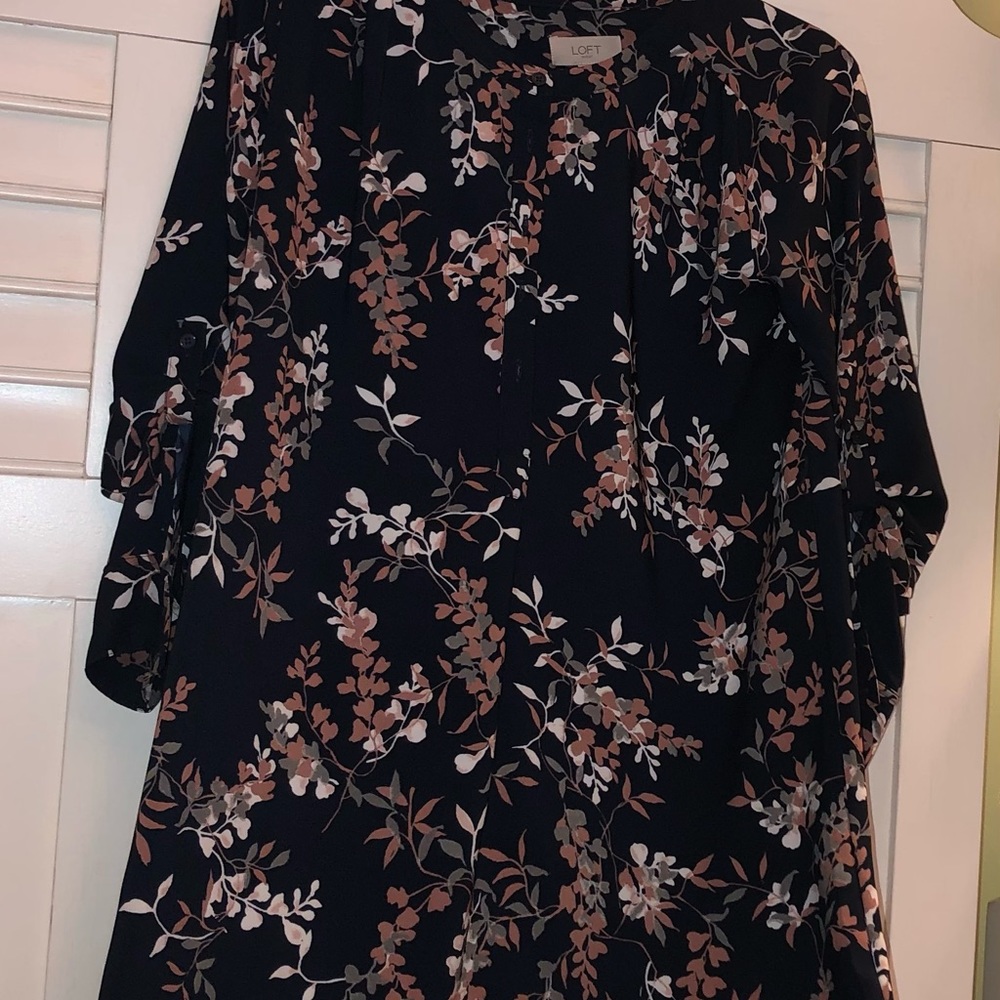 Loft size XS long sleeve navy floral dress